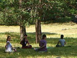 Горный Алтай : Фестиваль ВОТЭТНО-2011 : Занятие йогой