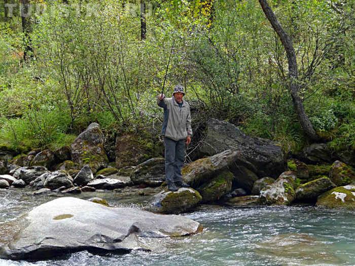 Кантата «Silence of Shavla» в исполнении хора хариусов под управлением дирижера-любителя