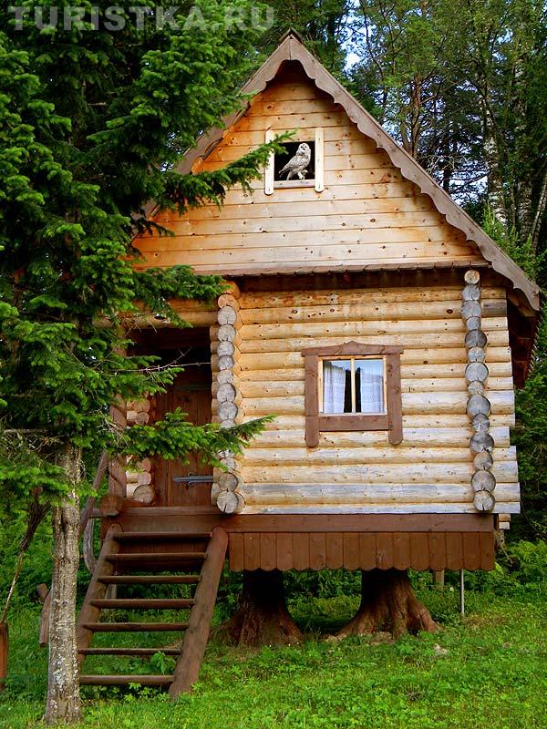 Избушка «На курьих ножках»