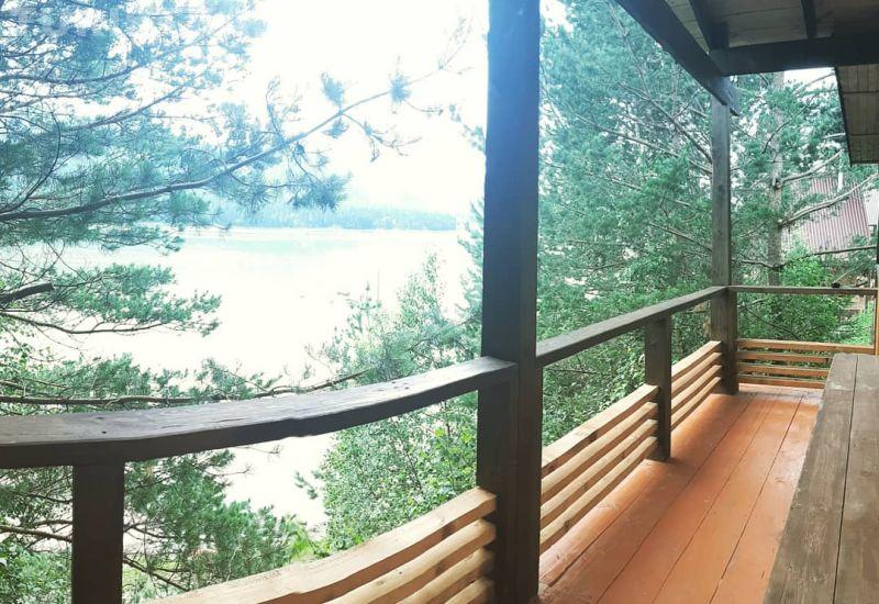 Благоустроенный коттедж на берегу Телецкого озера