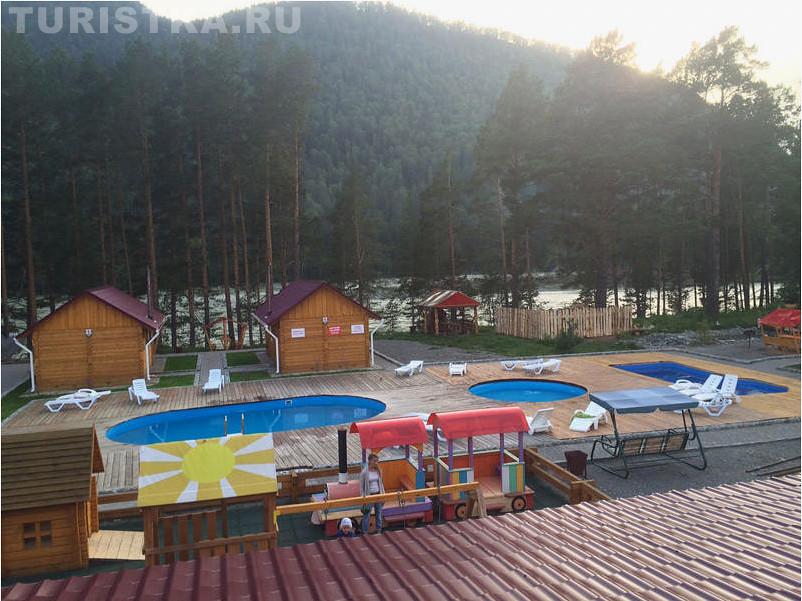 База отдыха Своя Усадьба в селе Узнезя