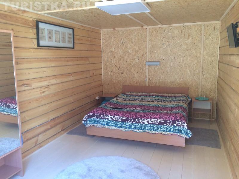 Люкс с двухспальной кроватью 