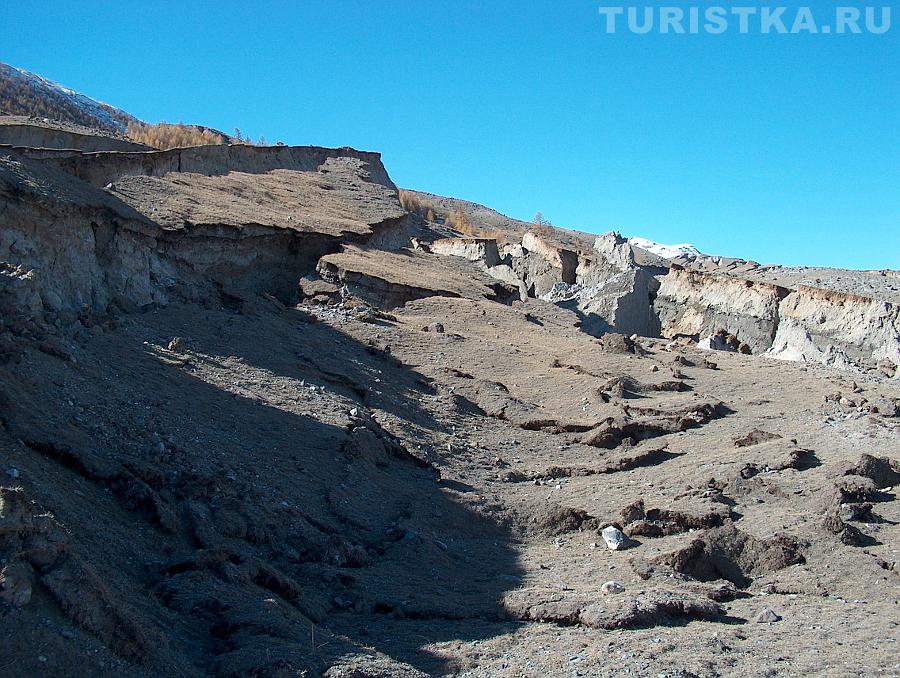Рядом со старым Бельтиром в 2003 г. сразу после землетрясения