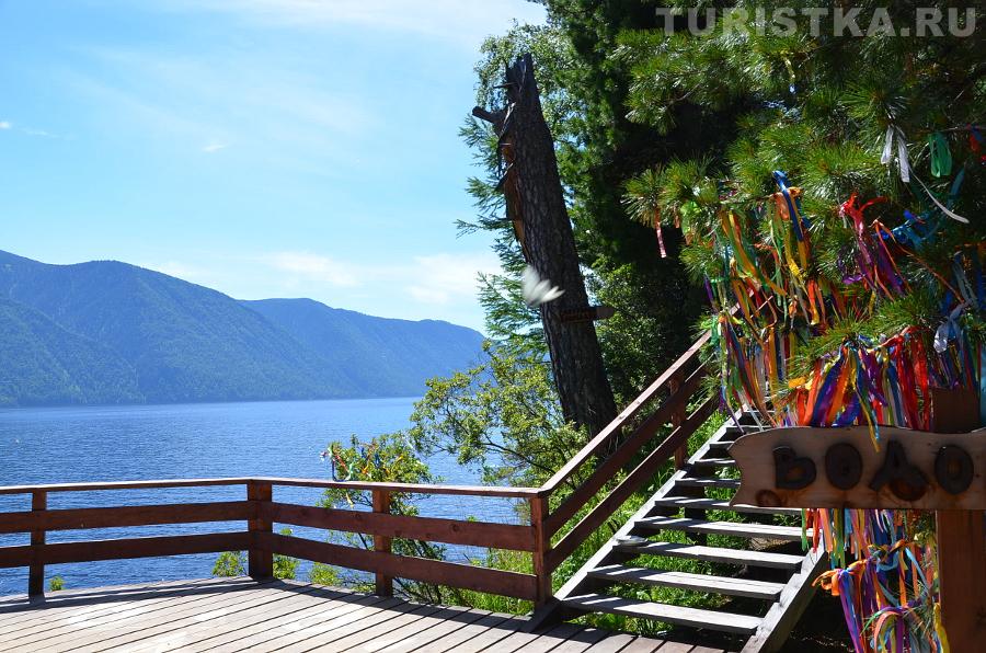 Смотровая площадка на Телецком озере