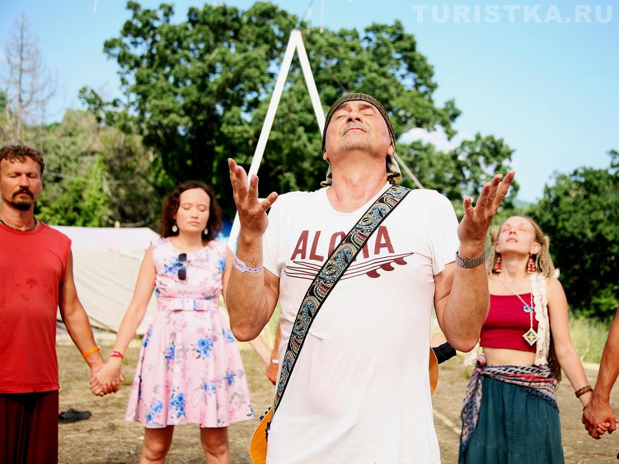 Круговые танцы народов мира с Гайявата