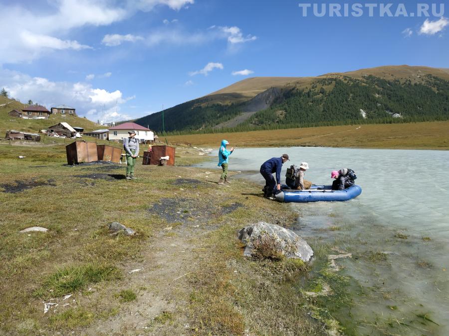 Переправа около станции метеорологов