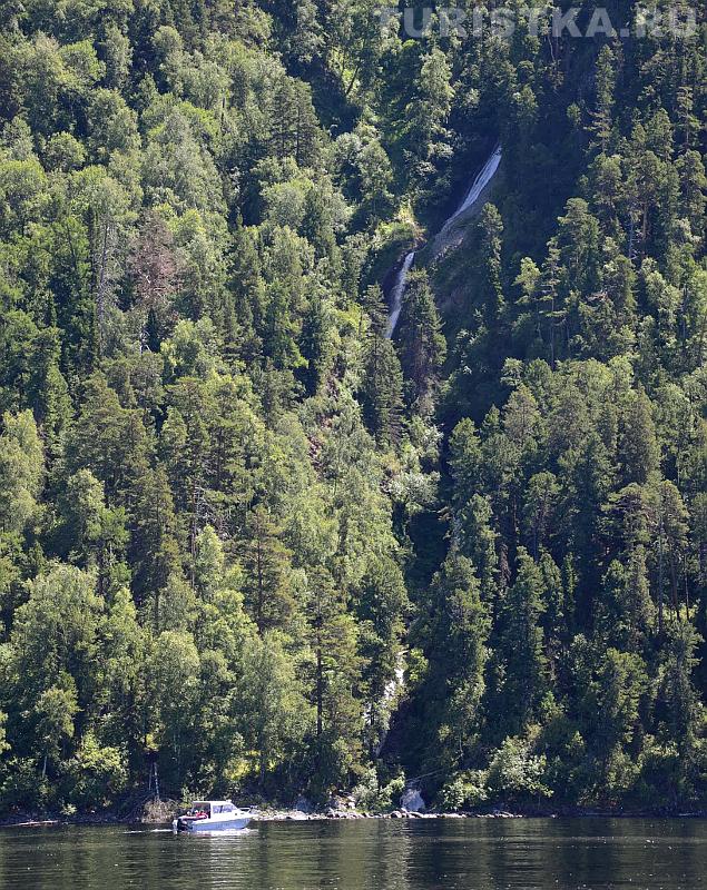 Водопад Аю-Кечпес, недалеко от Корбу