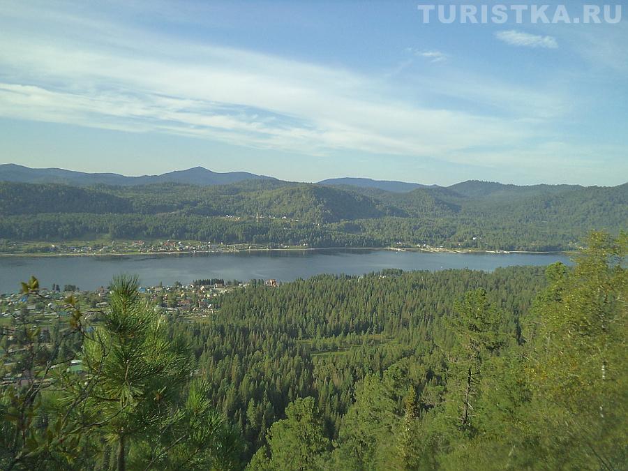 Вид с середины подъема на горе Кебетек