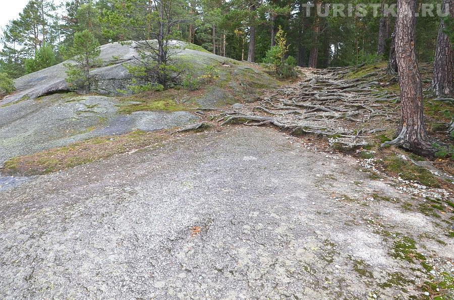 Спуск к Камню любви