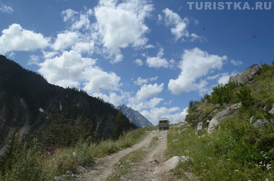 Дорога до обзорной точки на Карагемском прорыве