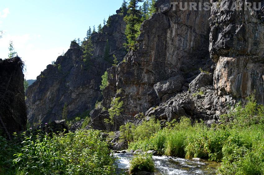 Река Муехта после водопада