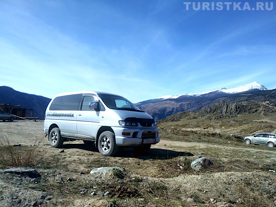 Внедорожник Mitsubishi DELIKA