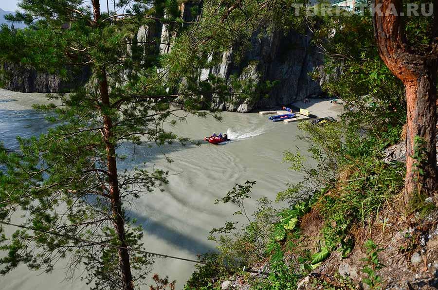 Моторафтинг рядом с островом Патмос
