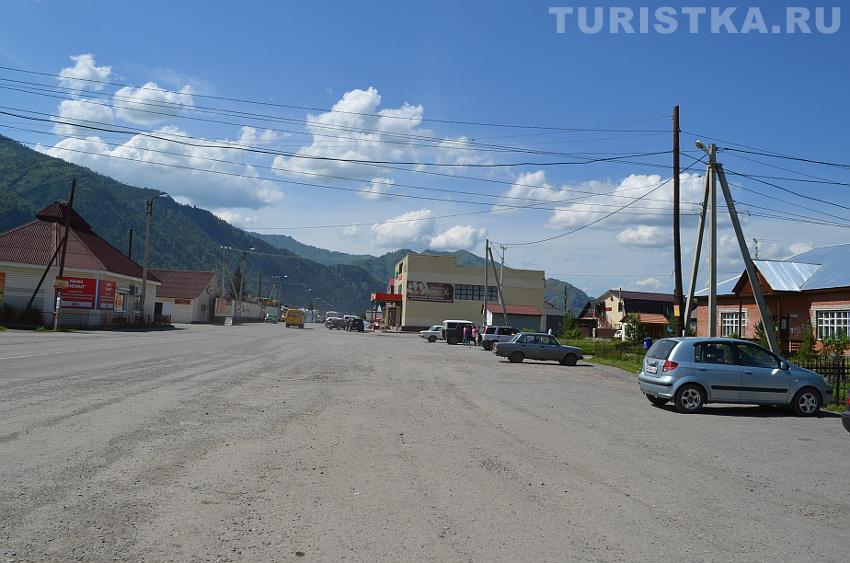 Главная улица в Чемале