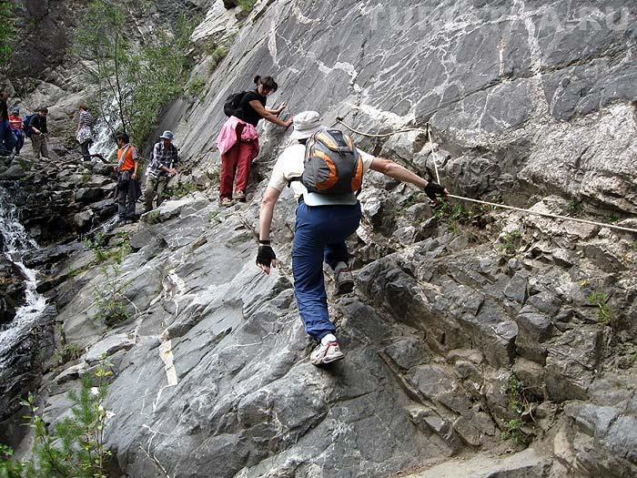 Скальная стеночка