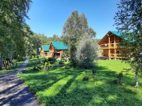 Горный Алтай : Базы в районе Чемала : База отдыха «Лазурит» 