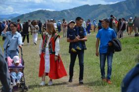 Алтай : Эл-Ойын 2022 : Люди на празднике Эл-Ойын