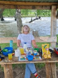 Алтай и солнце, день чудесный, лицо сгорело и облезло!Сметана, крем не помогают, рецепт с Алтая предлагаю!Находим чудненькое место, удобно сев, замесим тесто: кефир, мука еще яйцо, наносим тесто на лицо!Блины готовы, кожа класс,любовь к Алтаю лечит нас 