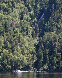 Отдых на Алтае : Телецкое озеро экскурсии к водопадам : Водопад Аю-Кечпес, недалеко от Корбу 