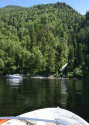Отдых на Алтае : Телецкое озеро экскурсии к водопадам : Водопад Аю-Кечпес, недалеко от Корбу
