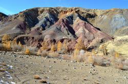 Горный Алтай : Чаган-Узун, цветные скалы Кызыл-Чина : Марс-2