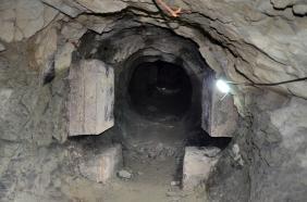 Горный Алтай : Зачемалье : Штольня в Еланде