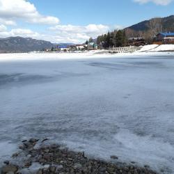 Отдых на Алтае : Базы на Телецком озере : Усадьба «Лилия» : Весна, лед на озере 