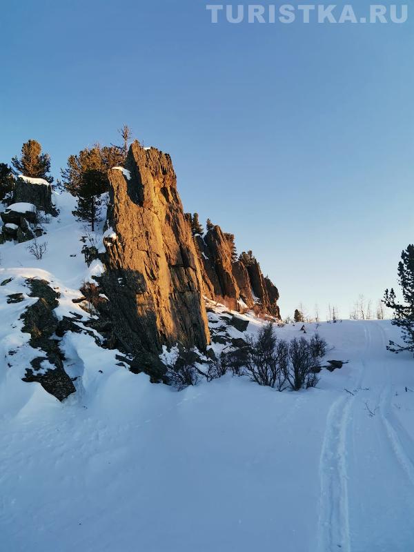 Скалы Ласточкино гнездо