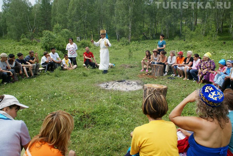 Общение у костра