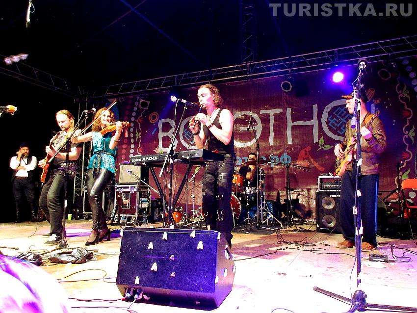 Группа Street Fiddlers