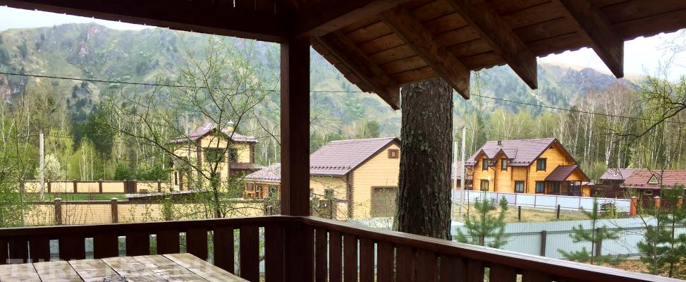 Вид на усадьбы Черемшанки