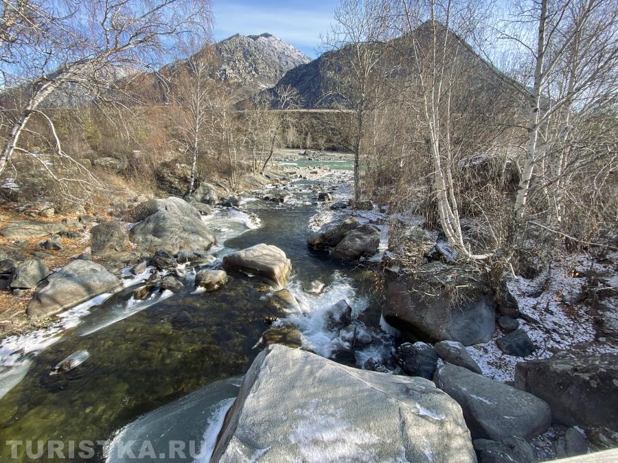 Впадение реки Большой Ильгумень в Катунь в районе Ильгуменского порога