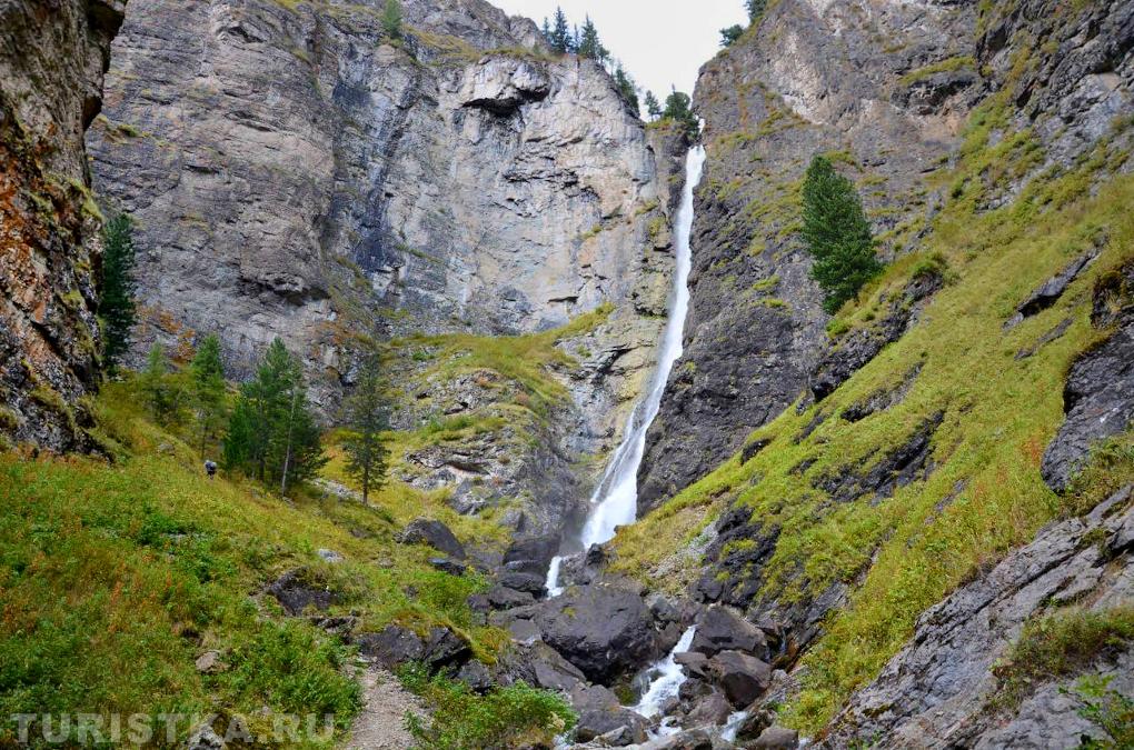 Водопад Жираф самый крупный на реке Шинок