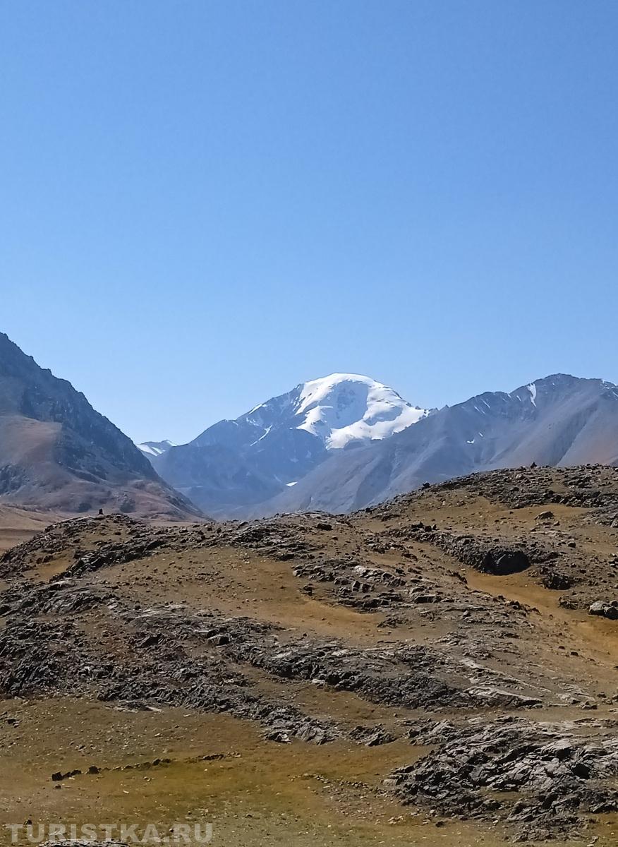 Вид на гору Джаниикту осенью