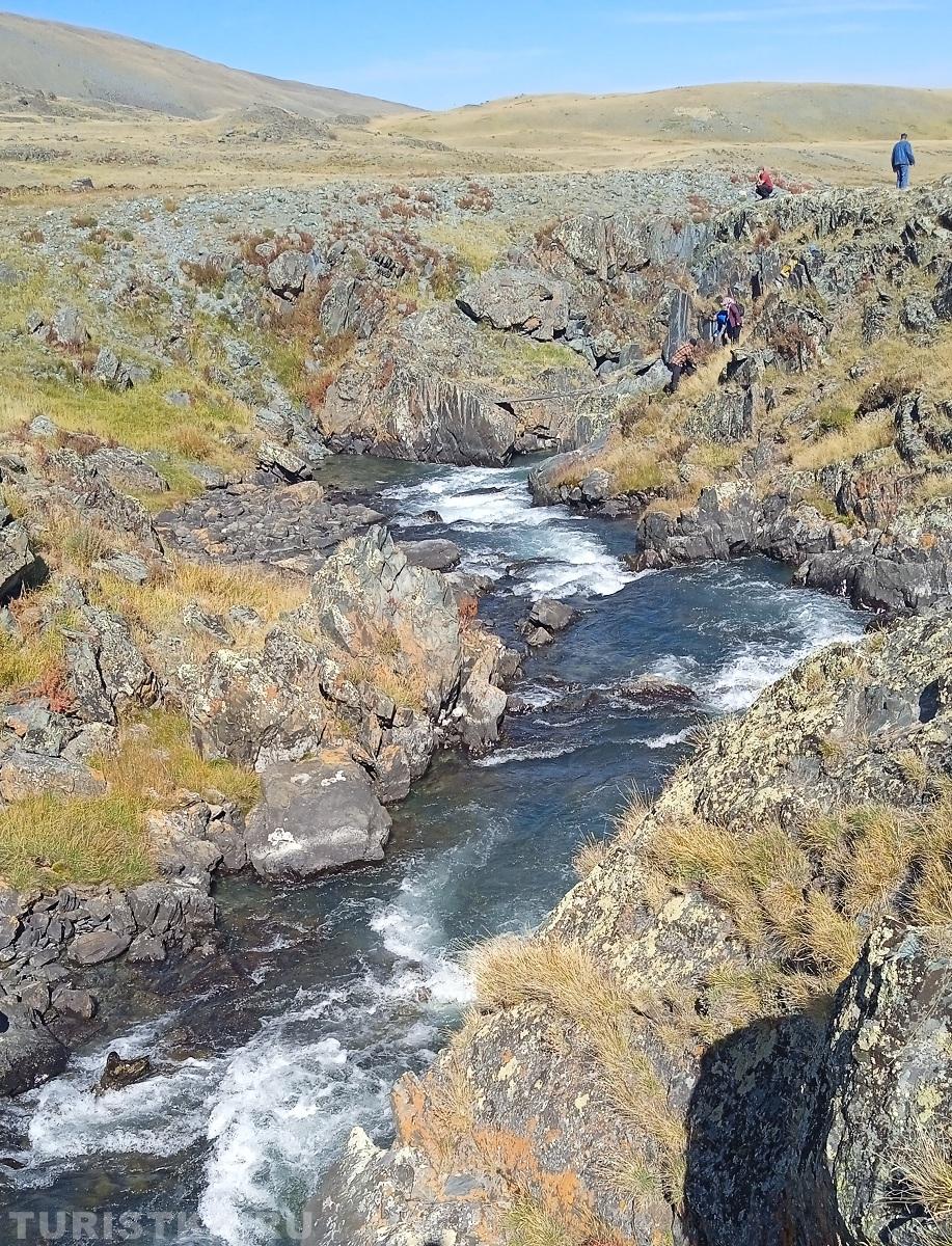 Вид от водопада