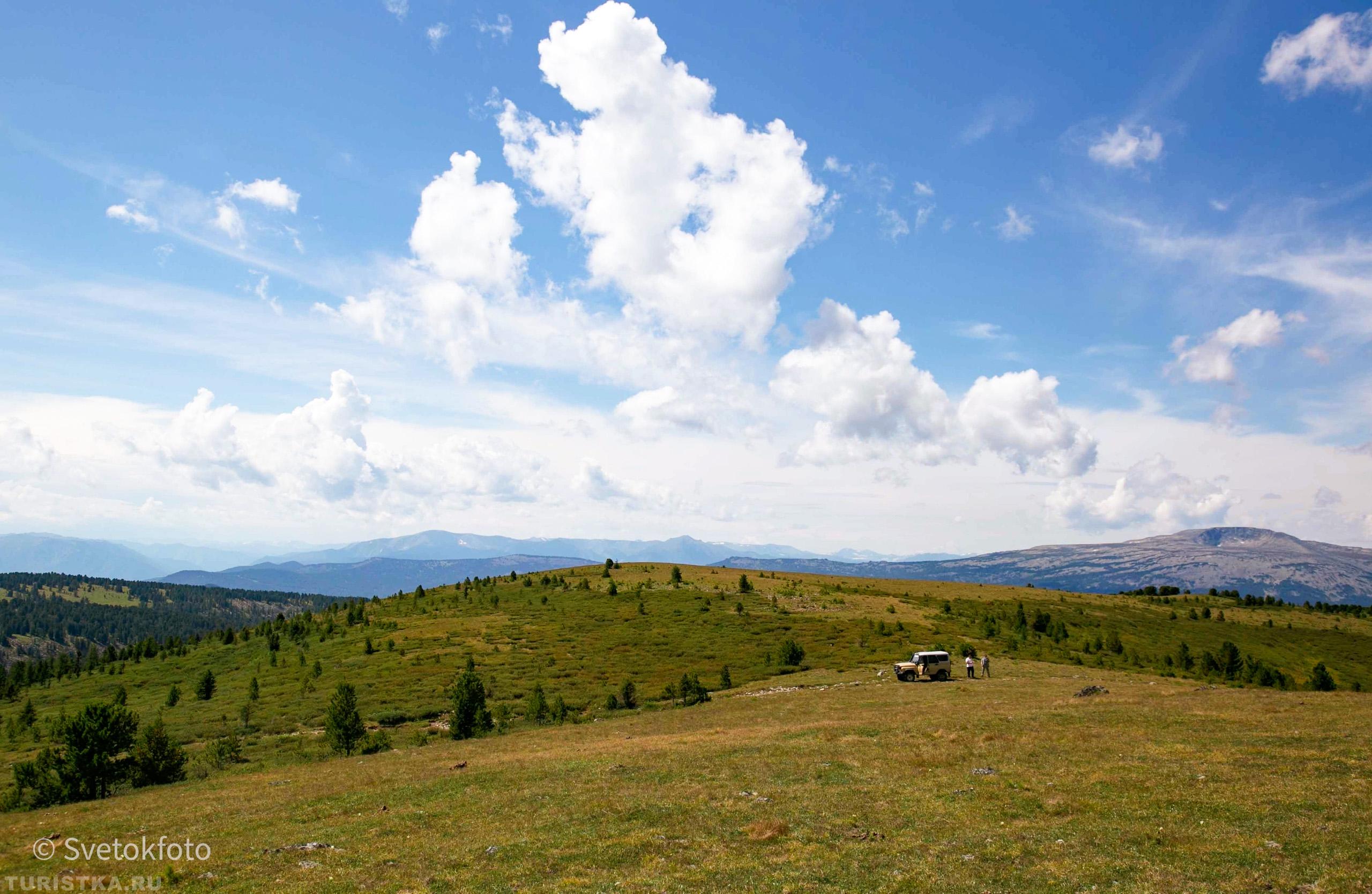Вид на машину и место остановки