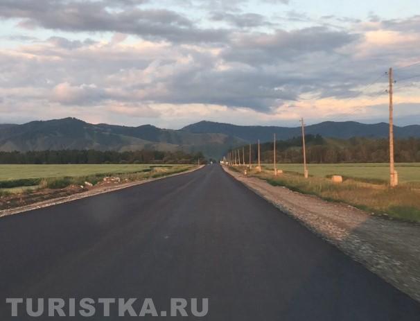 Свежий асфальт на участке "Талда - Тюнгур" в 2021 году