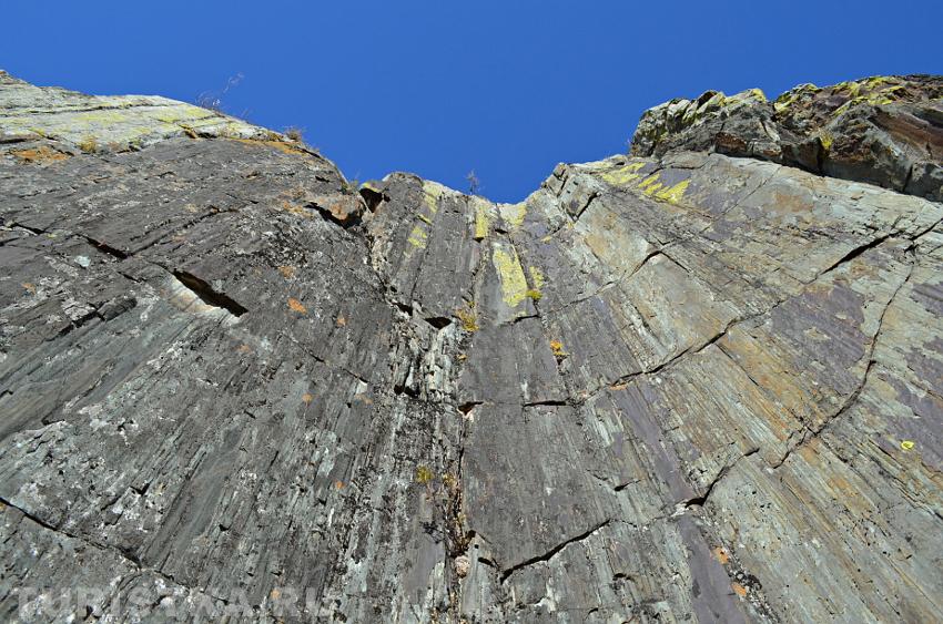 Скала с петроглифами