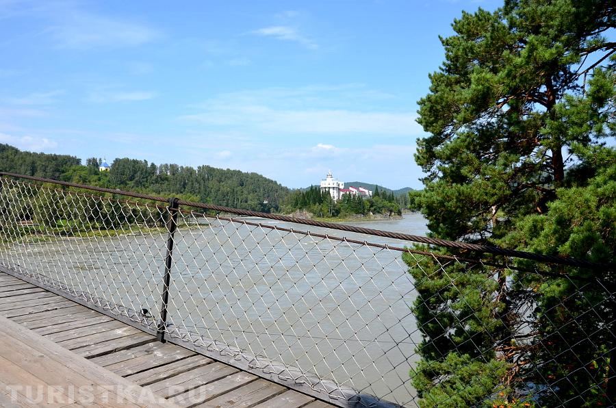 Пешеходный Айский мост