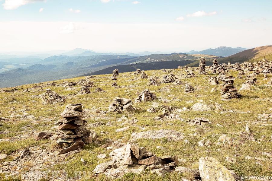 Долина туров на перевале Багаташ