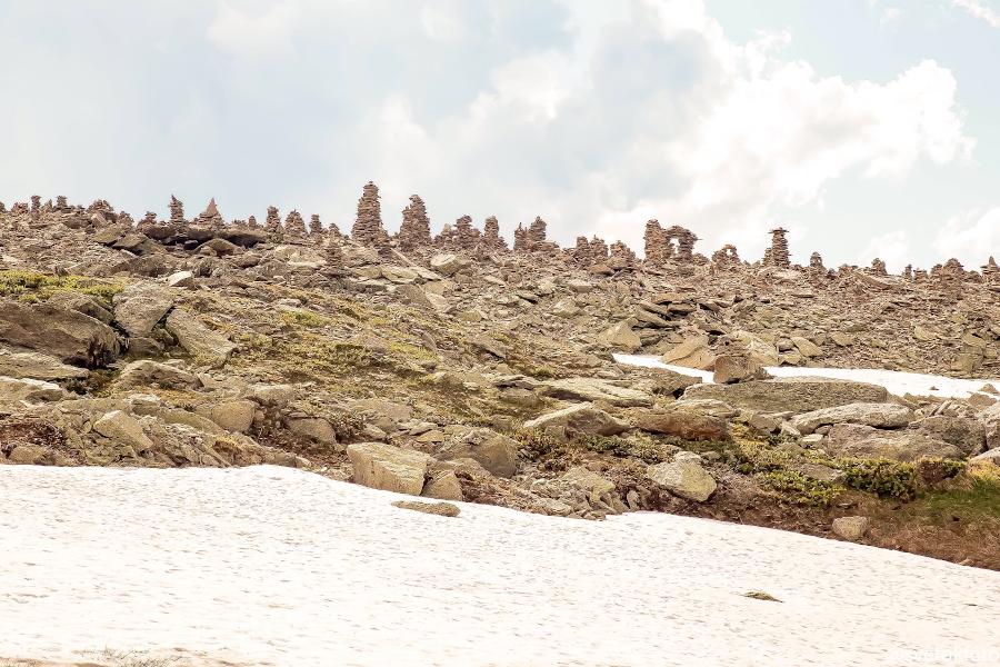 Пирамидки на перевале Багаташ