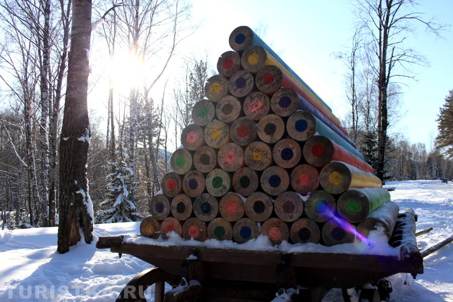 Арт объект Карандаши