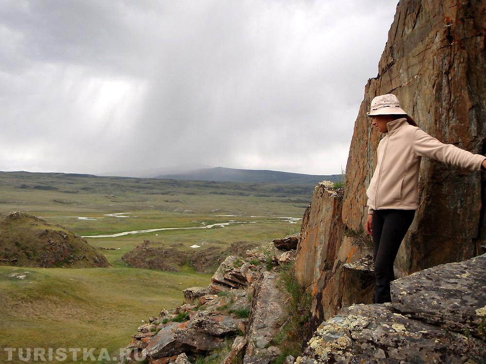 Внизу - река Калгуты