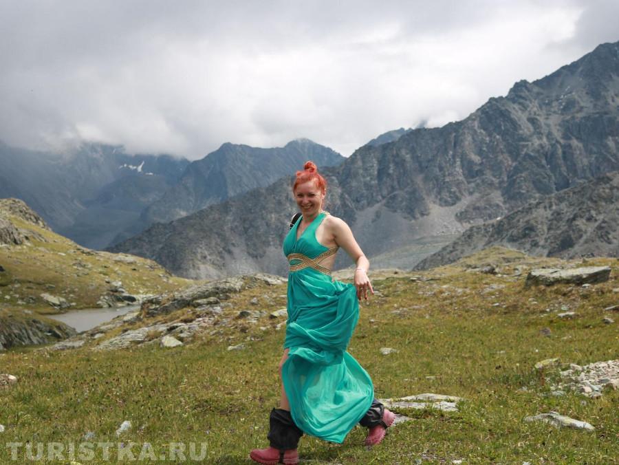 1. "Бегаю ли я по утрам? Конечно, ещё и с криками: "Блиииин, опять проспала, отстала от группы..."" Алтай Долина семи озер