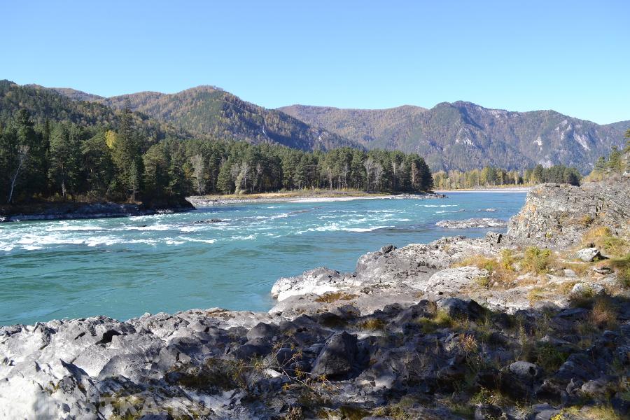Река Катунь порог Муны. Сделано 