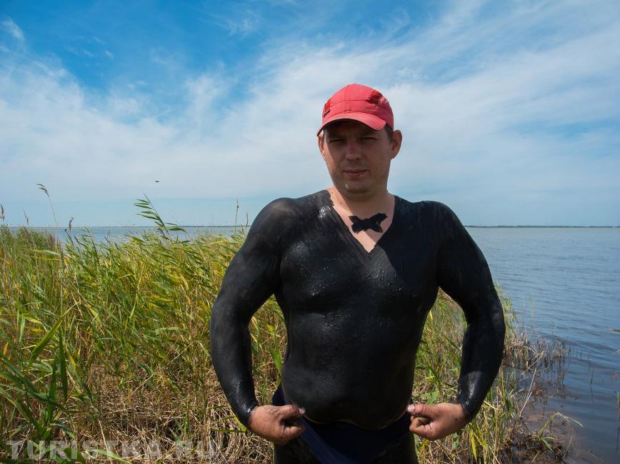 "Мужчина в самом расцвете сил приглашает принять грязевую ванну ​:) "