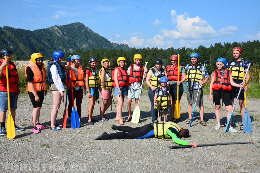 Это мы ещё ему не говорили, что плавать не умеем!  