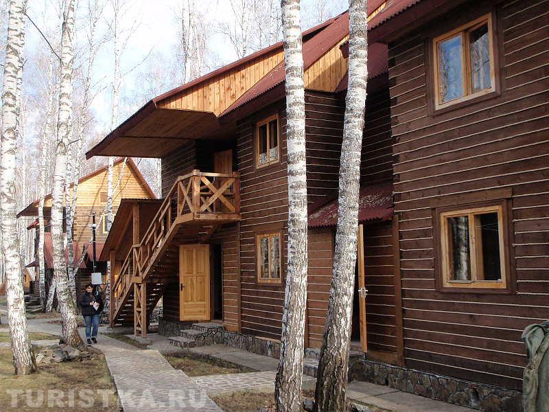 Благоустроенные гостиничные коттеджи