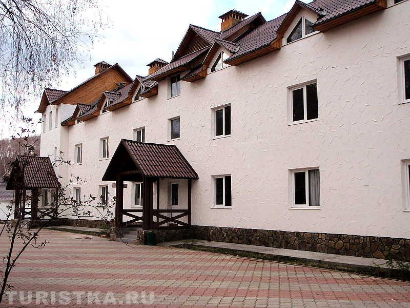 Гостиница №1, кедровая