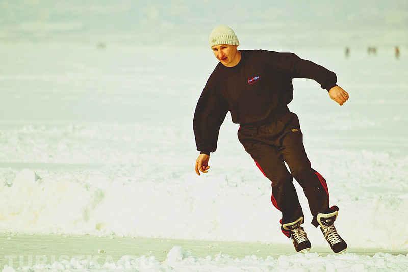 Катание на коньках